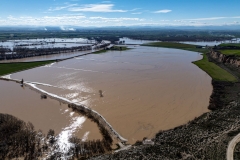 Zona de amortiguación de flujo lateral en La Mejana de la Cruz, Alagón, Navarra. Llena