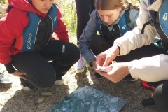 2024  Descenso interpretativo. Parada para realizar un juego sobre la ordenación del territorio y para hablar del ecosistema acuático. Estudiantes de Periodismo.