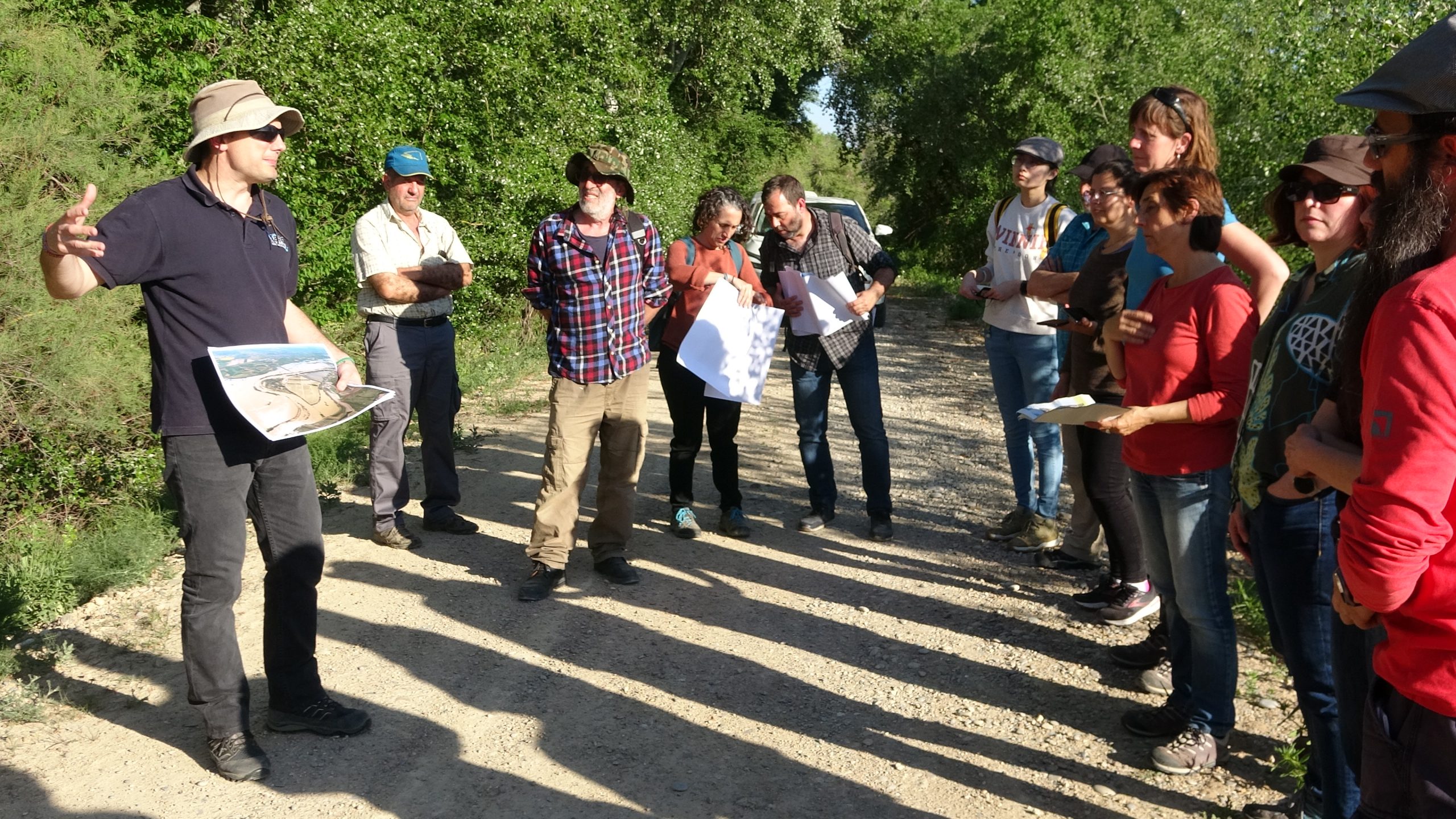 Grupos de co-creación en una visita a la Zona 2 de intervención del Proyecto LIFE Ebro Resilience P1 Osera de Ebro - Fuentes de Ebro (Zaragoza)