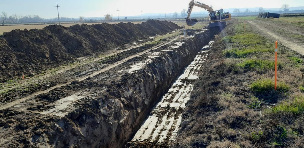 Obras de adaptación del sistema de riego de la Comunidad de Regantes de la Huerta del Ebro, en Fuentes de Ebro