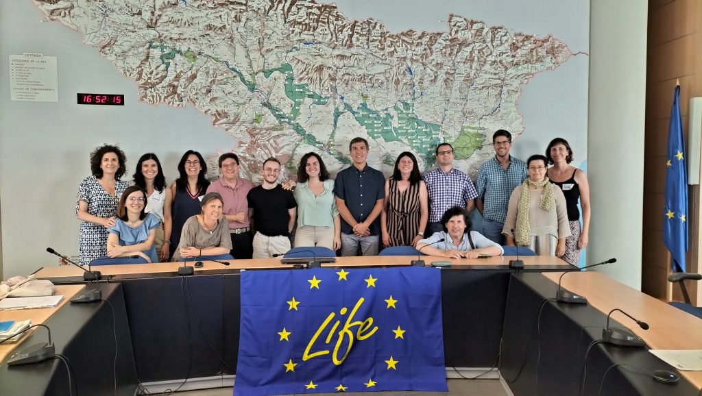 Foto de grupo de parte del equipo técnico y de participación del proyecto LIFE Ebro Resilience P1