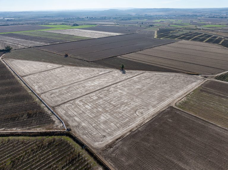 Adaptación de Zonas de Amortiguación de Flujo Lateral en la Mejana del Conde