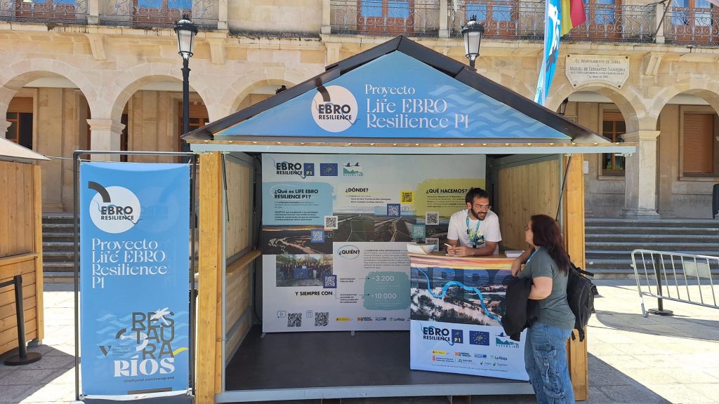 Caseta informativa en la Plaza Mayor de Soria