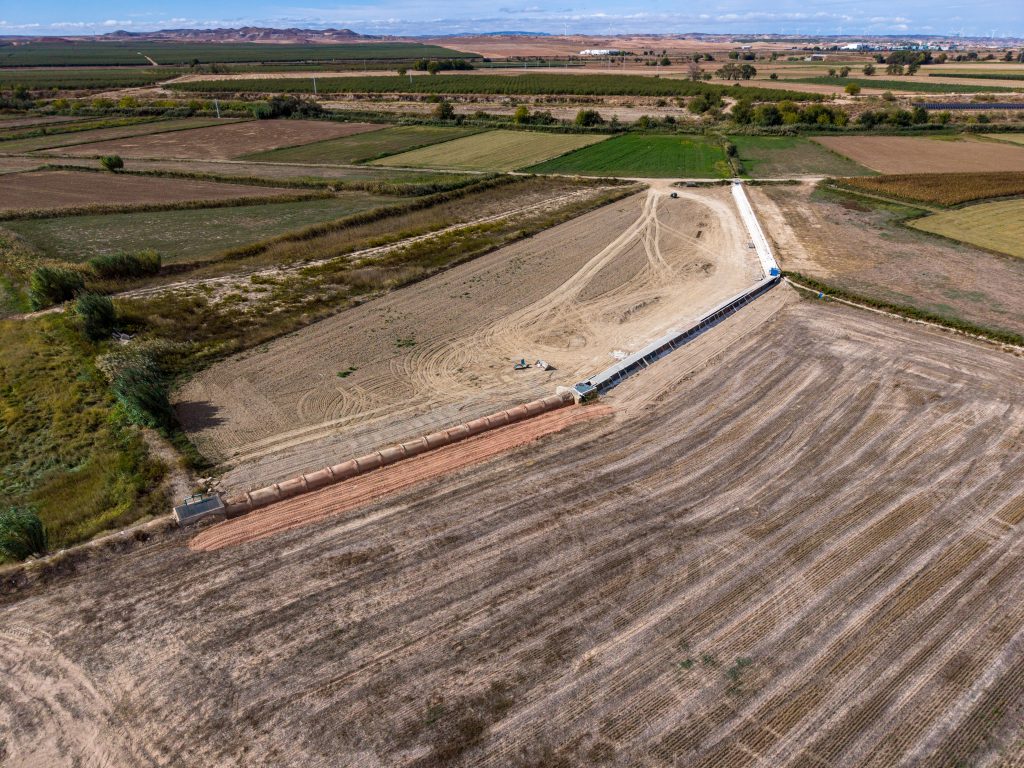 Trabajos de adaptación de las Zonas de Amortiguación de Flujo Lateral en el meandro de Aguilar
